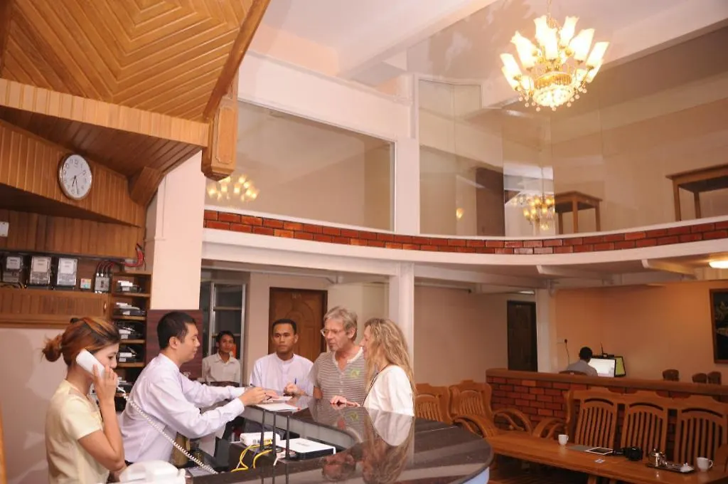 Yangon Urban Hotel 2*,  Myanmar