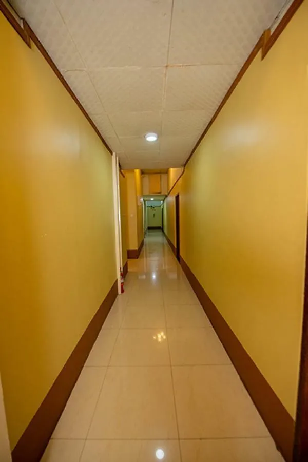 Yangon Urban Hotel 2*,  Myanmar